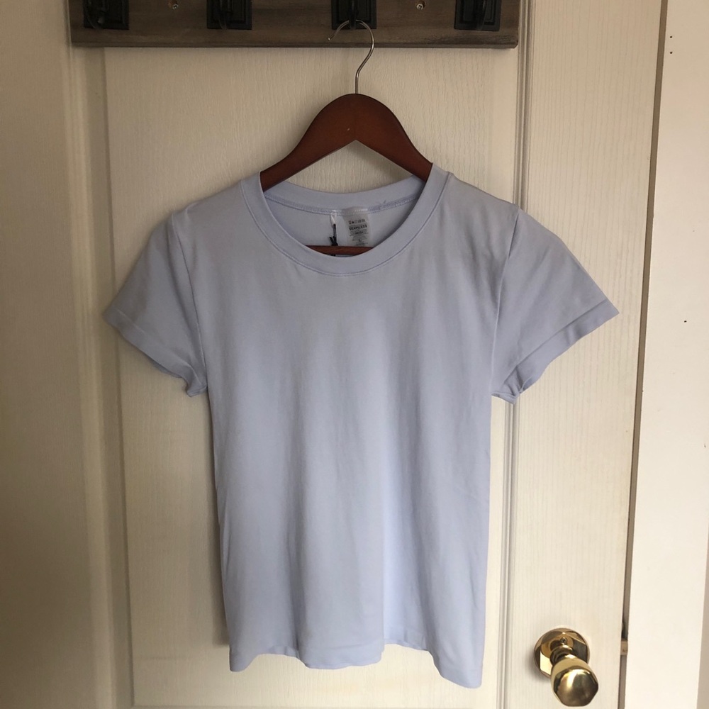 Aritzia seamless willow t-shirt in cruise blue